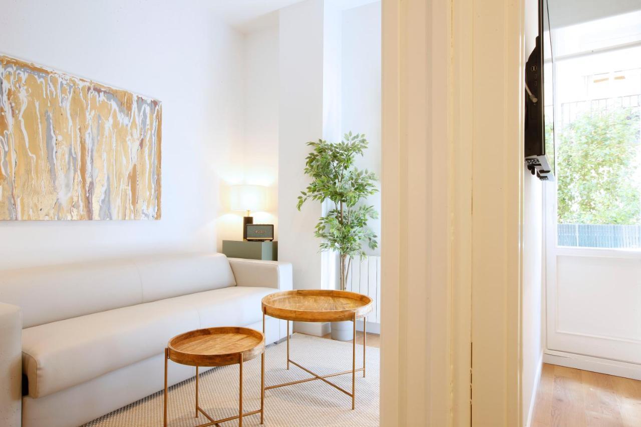 Tirso Suite マドリード エクステリア 写真