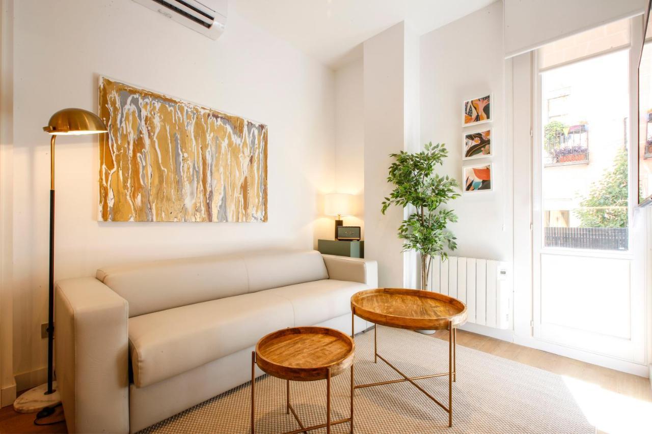 Tirso Suite マドリード エクステリア 写真